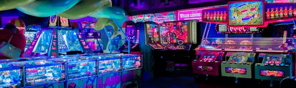 YABO鸭脖直播间实时聊天与赛事数据悬浮窗交互功能